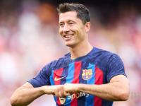 莱万多夫斯基意外战胜法国队，大比分获胜引爆全场！(莱万多夫斯基替补上阵 9分钟5球)-开云