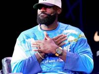 詹姆斯官方宣布重返赛场新规，美国队引发争议！(詹姆斯重要比赛)-开云