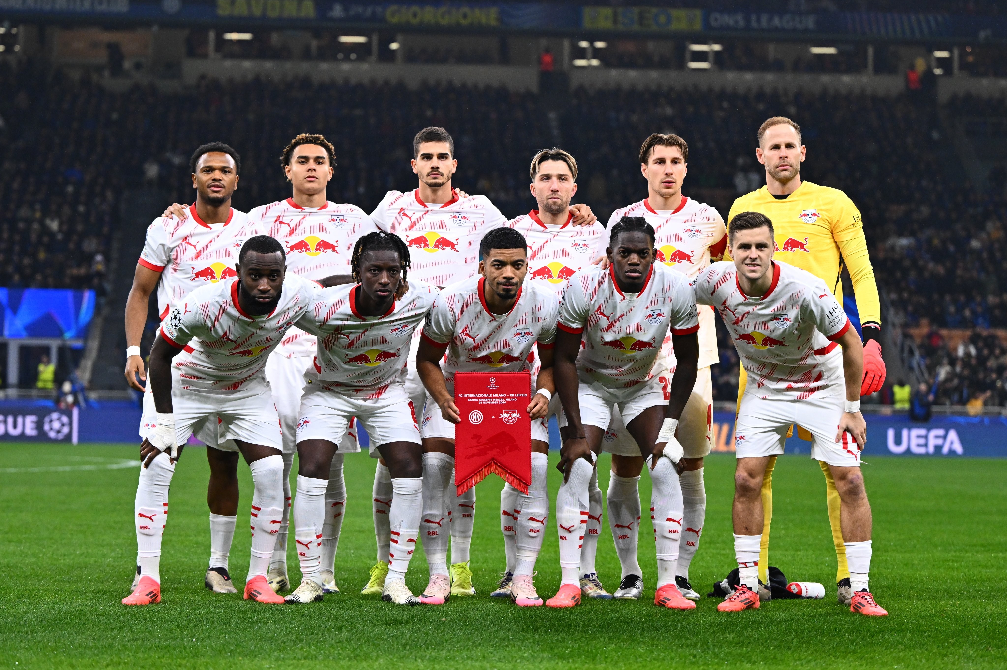 包含欧篮联倒计时，马德里竞技集结日临场应变，细节引发关注，媒体盛赞，赛季目标并未改变的词条