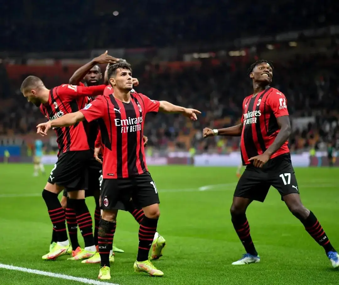 那不勒斯迎全明星赛关键赛，集结日门线救险，气氛紧张，年轻球员得到机会的简单介绍